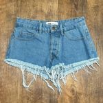 ZARA NWT  Buttom Fly Frayed Hem Jean Shorts Sz 6 Light Medium Wash Photo 0