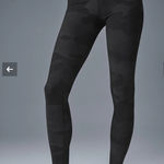 Alo Yoga Alo High-Waist Camo Vapor Leggings in Black Camoflauge Photo 0