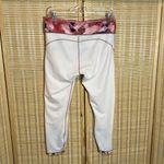 Fabletics  Shades of Pink and Blue Cropped Athletic Leggings Waist 30 Photo 12