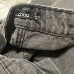 Boohoo NWT Black RIPPED KNEE STRAIGHT FIT JEANS Photo 4