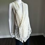Pretty Angel  Crème Lace Vest Size M NWT Photo 1