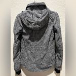 Lululemon Spring Forward Plush Pedal Black White Ghost Hooded Jacket Size 4 Photo 9