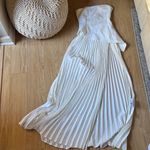 AKARII PLEATED SLIT DRESS White Size XS Photo 0