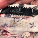 BKE  Boutique cold shoulder blouse size Large Photo 4