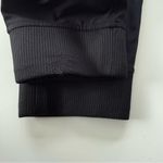 Vuori Joggers Size Medium Photo 3