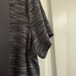 Torrid  Lyocell Black Spacedye V-Neck Short Sleeve Active Tunic - size 1 Photo 2