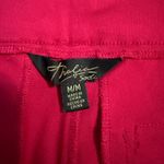 Thalia Sodi  Women's Vibrant Pink Cropped Pants Photo 2