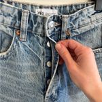 ZARA Distressed High-Waisted Distressed Jeans Photo 4