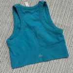 Alo Yoga  Top Photo 2