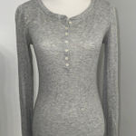 Aeropostale  Sparkly Gray Waffle Knit Henley Top Long Sleeve Stretch Medium Y2K Photo 0
