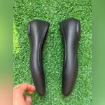 Crocs Women's Lina Black and Red Inside Flats Casual Comfy Ballet Shoes Size 9 Photo 3