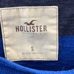 Hollister FINAL MARKDOWN Classic  Top (S) Photo 2