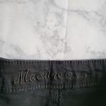 Machine Nouvelle Mode  distressed shorts size small Photo 1