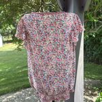 Max Studio  flutter sleeve, sweetheart, V neck line floral blouse Photo 3