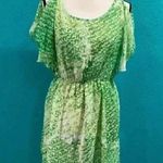 Romeo + Juliet Couture ⭐️  flutter sleeve green dress Photo 0