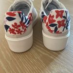 Naturalizer Morrison 2.0 White Lilac, Size 7.5Wide NWT Display pair tried on Photo 7