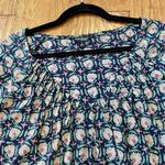 Lucky Brand  floral printed vneck top size small Photo 7