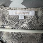 Olivaceous Top Photo 2