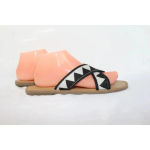 Toms  black&white ladies sandals size 9 Photo 5