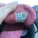 Saucony  Women's Cohesion 16 Sneakers, Charcoal/Petal, 10.5, USED‎ Photo 2