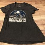 Harry Potter  Hogwarts shirt size large Photo 0
