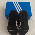 Adidas Swift Run Leopard-Print Shoe, Size: 7 Photo 6