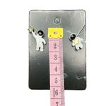 New! Astronaut and Star Asymmetrical Earrings White Photo 3