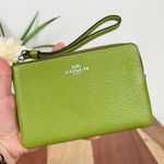 Coach NWT Leather Corner Zip Wristlet Photo 0