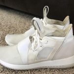 Adidas White Tubular Shoes Size 7 Photo 0