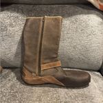 Merrell Women’s  Grip Weatherproof Brown Boots Size 8.5 Photo 2