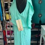 Lucy Love Casual dress in mint green, fresh and comfortable. V-neck design, Photo 4