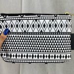 Forever 21 🫶🏼 NWT Black White Geometric Print Pencil Case Cosmetic Bag Gold Zipper Pouch Photo 6