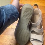 Clarks  Cushion Collection Women's Tan Sandals Photo 5