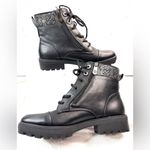 Daisy Fuentes  SANDER 8.5 Crystal Detail Lug Sole Black Lace-Up Ankle Boots Photo 1