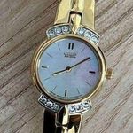 Citizen Eco-Drive Ladies Watch Crystals Pearl Dial Gold Tone Bracelet Solar Photo 1