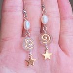 Handmade boho grunge fairy whimsical funky style quality Czech glass swirl pearl dangle earrings🌀⭐️ Photo 3