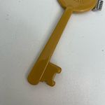 Fossil Vintage Keyper Key Charm Purse Hang Tag Fob Mustard Yellow Silver Photo 3