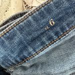 White House | Black Market Size 6  skinny Jean distressed knees Photo 3