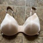 SKIMS Wireless Form Pushup Plunge Bra Size 38DDD
Sand Photo 0