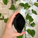 Black card holder wallet Sleek and minimal Photo 2