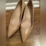 Stuart Weitzman  Nude Leather Kitten Heel Pumps – Size 8.5 Photo 3