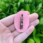 Lightweight Plastic Pink & White Cameo Brooch Pin Photo 3