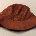 Urban Outfitters NEW  bucket hat, reverse to wear, faux suede and sherpa Photo 0