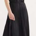 Scoop Women's Keyhole Halter
Neck Dress, Sizes M Nwt Black Size M Photo 4