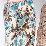 BKE  Boutique Floral Lace V-Neck Tan Blue Blouse Photo 2