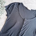 Hippie Rose  Short Sleeve Ribbed Button Down Tee Size Large Photo 1