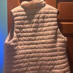 Old Navy  Active Cream, Water-resistant Vest Size XXL Photo 2