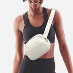 Fleece Belt Bag Women Sherpa Crossbody Waist Bag Adjustable strap Cream color Ne Photo 0
