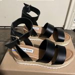 Steve Madden Sandals Photo 0