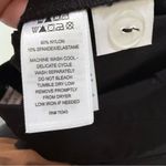 Tommy Bahama  Active Shorts Womens Bermuda Nylon Stretch Pockets Golf SZ S Photo 3